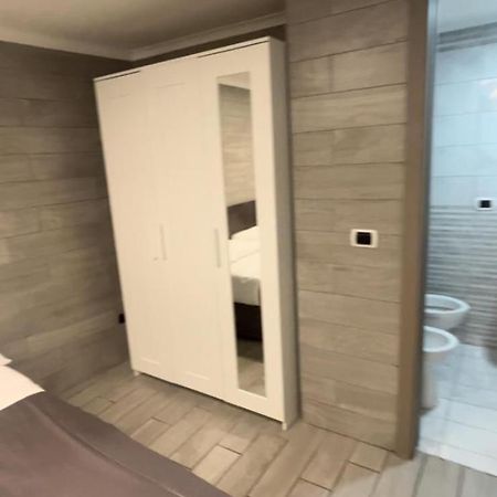 Apartamento Vico Tre Re A Toledo 38 Nápoles Exterior foto